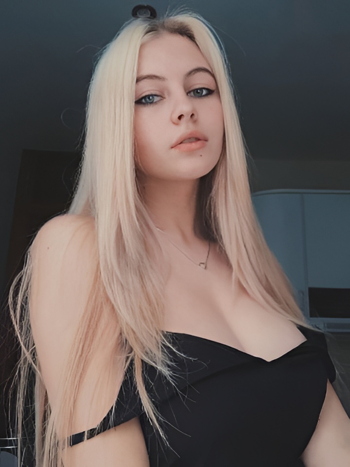 Далия привлекальеная девушка из Ханты-мансийск цена от 5000 руб