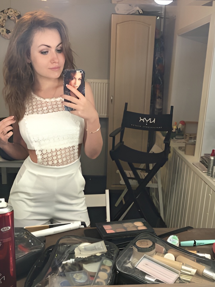 Индира привлекальеная девушка из Ханты-мансийск цена от 5000 руб