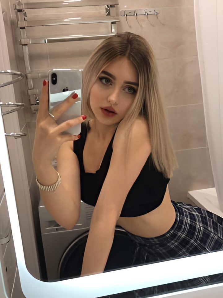 Ксюша привлекальеная девушка из Ханты-мансийск цена от 2500 руб