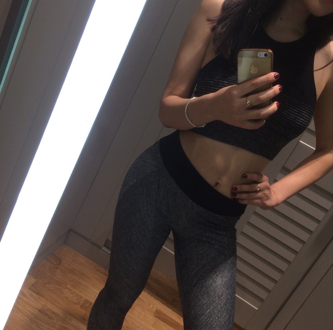 Катерина привлекальеная девушка из Ханты-мансийск цена от 3000 руб