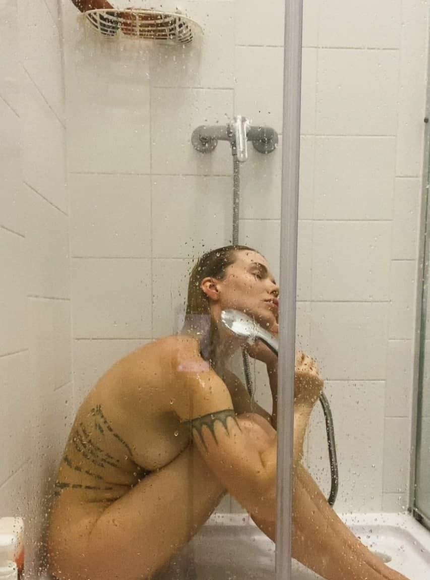 Светка привлекальеная девушка из Ханты-мансийск цена от 5500 руб