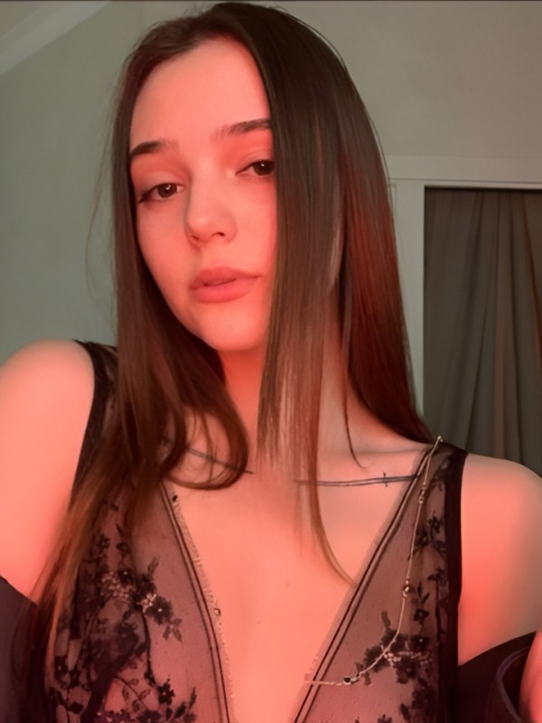 Леля привлекательная девушка из Ханты-мансийск цена от 2000 руб