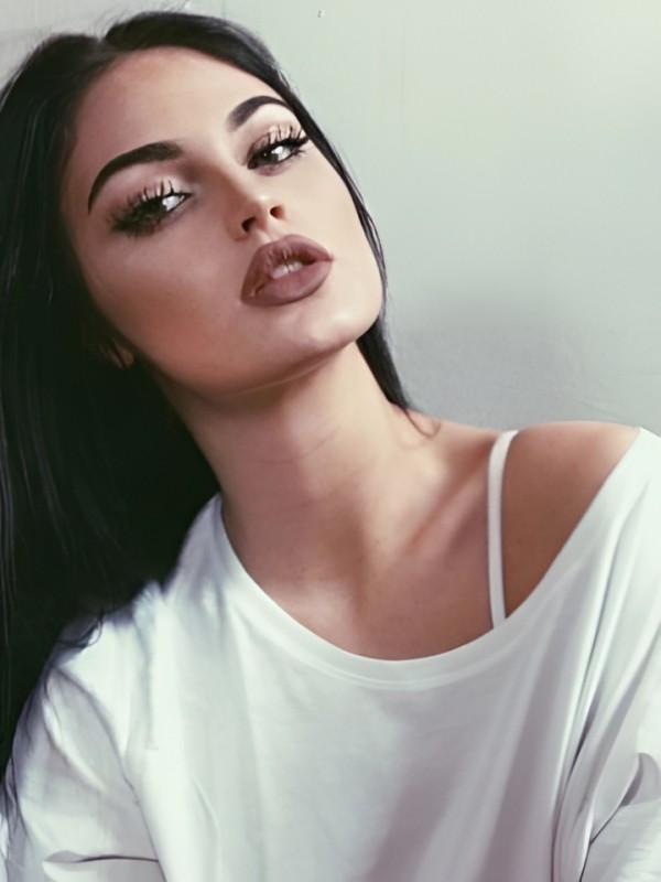 Моника привлекательная девушка из Ханты-мансийск цена от 1500 руб