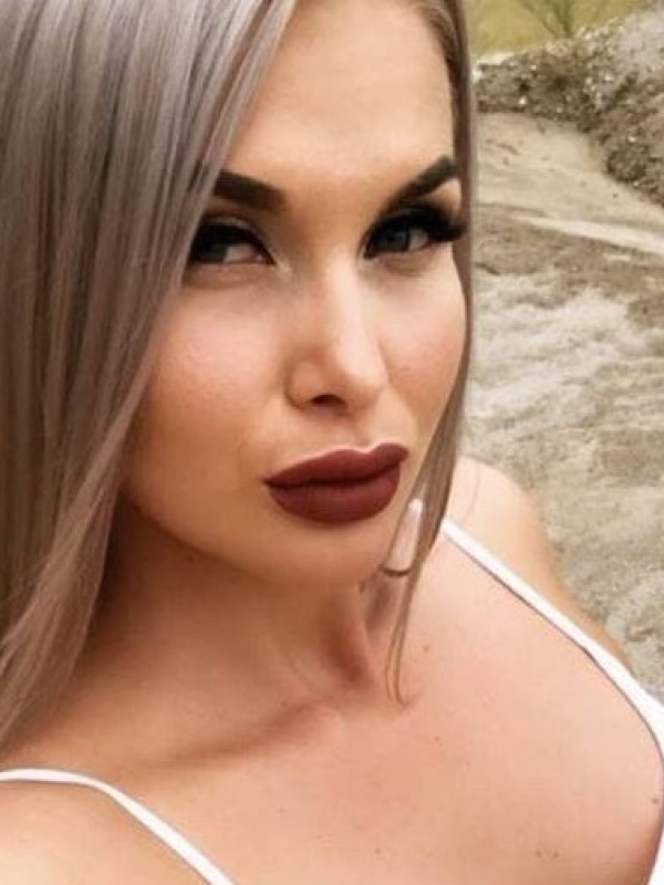 Владлена привлекательная девушка из Ханты-мансийск цена от 3000 руб