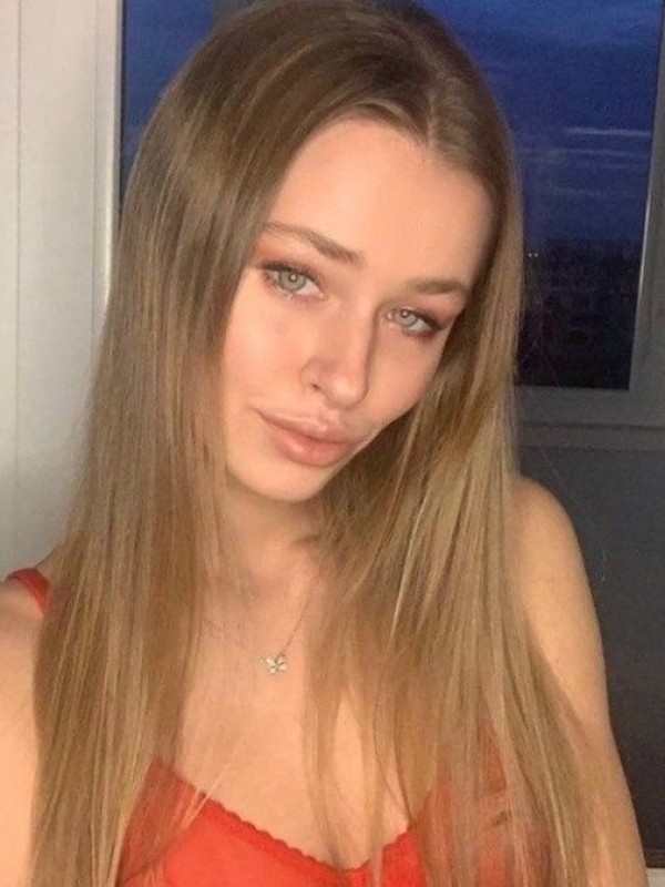 Лада привлекательная девушка из Ханты-мансийск цена от 3000 руб