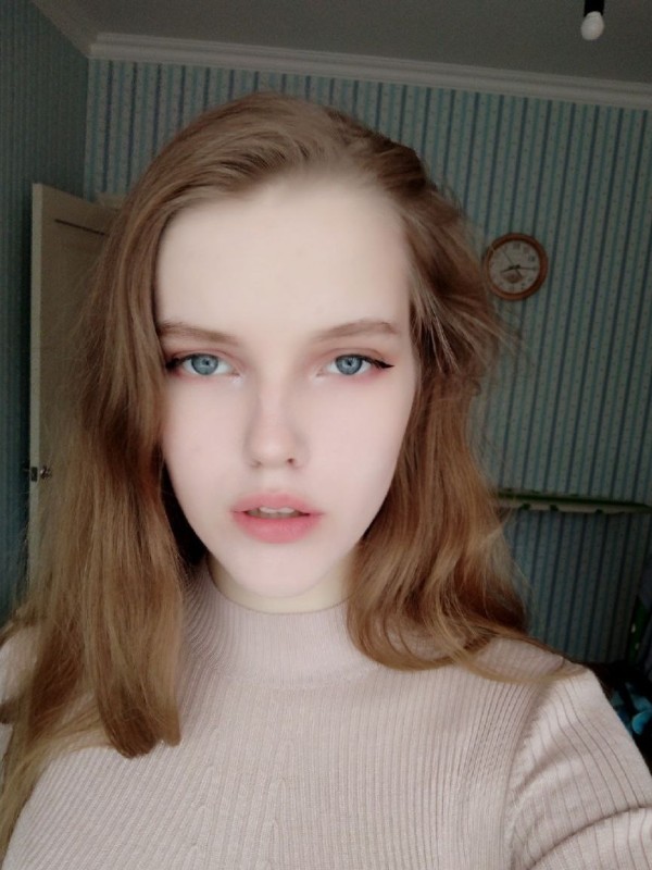 Алина привлекательная девушка из Ханты-мансийск цена от 3000 руб