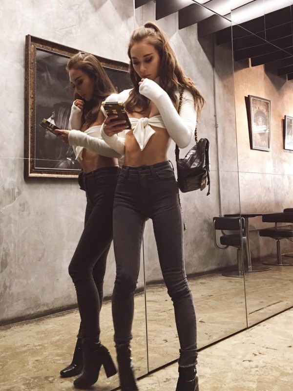 Марта привлекательная девушка из Ханты-мансийск цена от 3500 руб