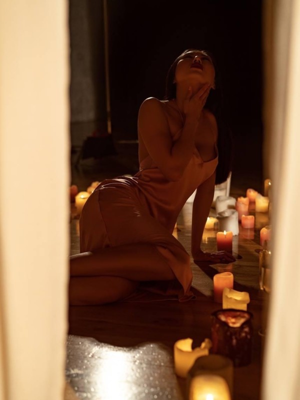 Тоня привлекательная девушка из Ханты-мансийск цена от 7000 руб