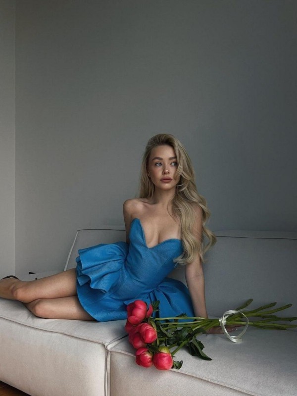 Катерина привлекательная девушка из Ханты-мансийск цена от 4000 руб